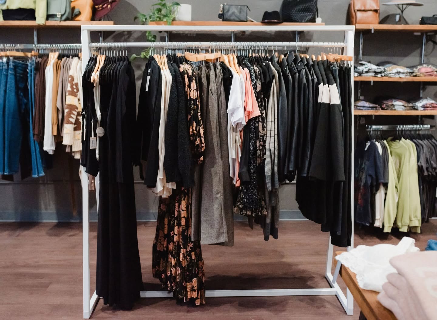 Shift Boutique.jpg