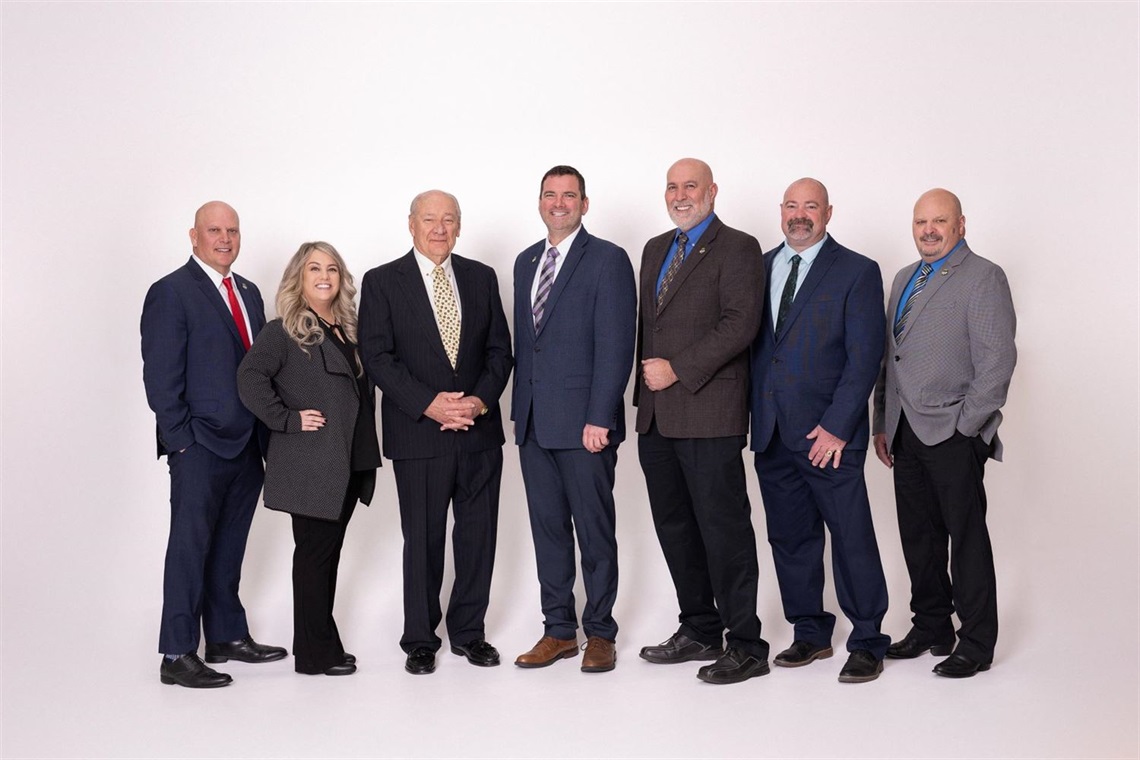 2024-Mayor-with-City-Council.jpg